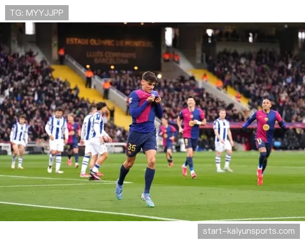 奥尔莫无球跑动提升巴萨进攻 其穿插为莱万创造空间