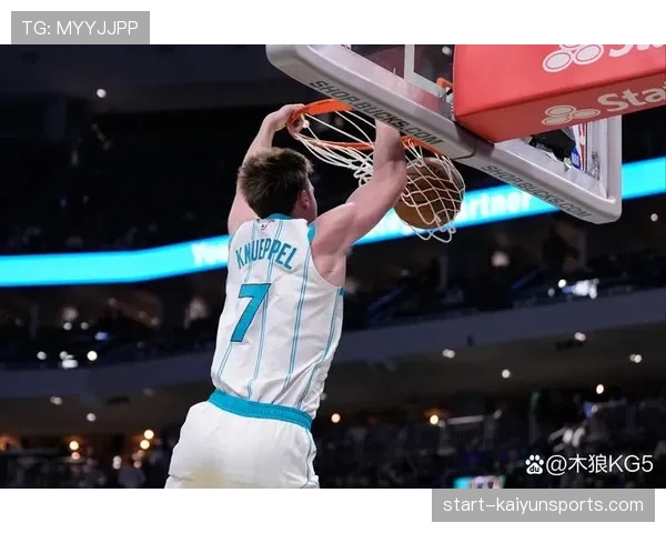 黄蜂克尼佩尔外线三分威胁巨大 凯尔特人沉退防守无法及时外扩形成漏洞